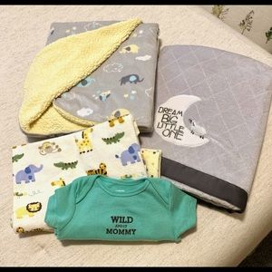 Arlo&Ash 🧡 2 blankets, 2 Receiving Bs & 1 Onesie